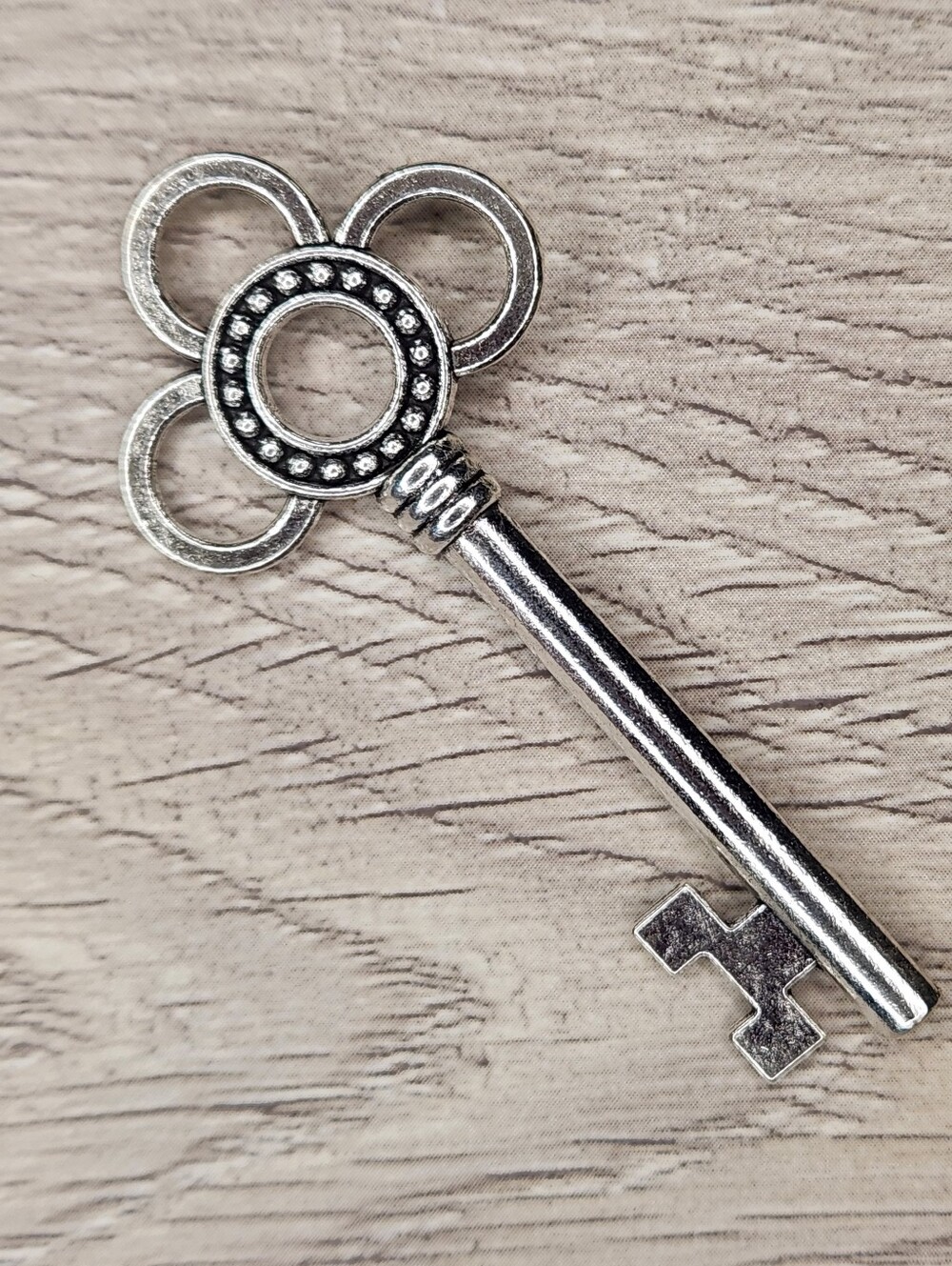 5/$10 Victorian Style Decor Key K2
